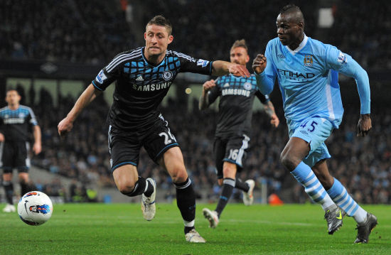 在主场交手 在主场交手